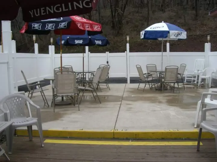 Sportsman's Hotel, Restaurant & Bar